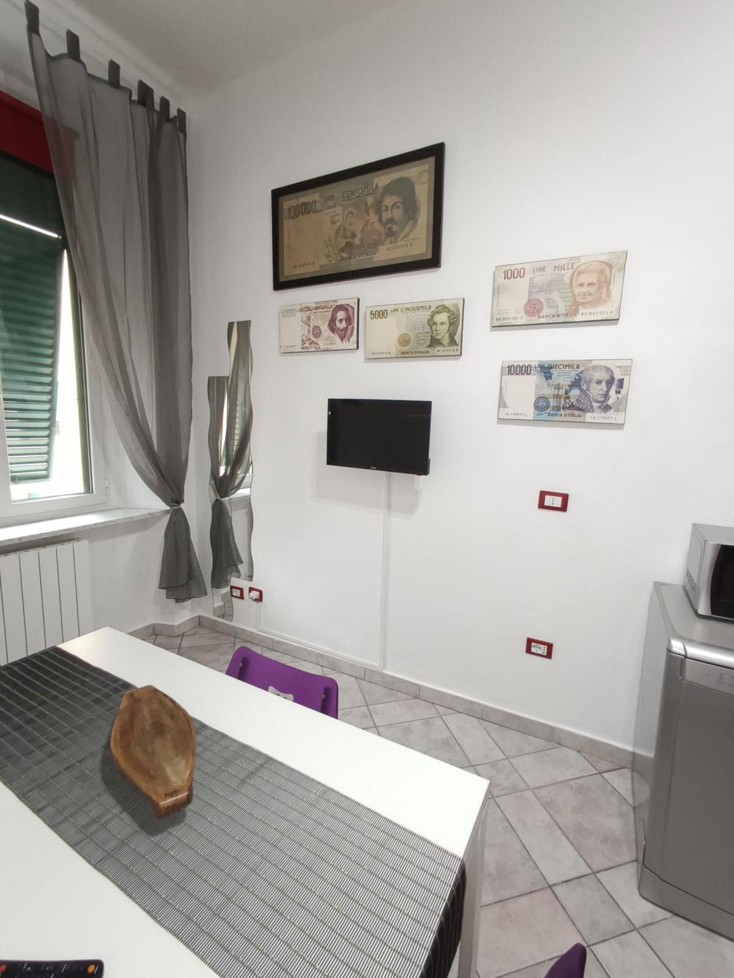 Casa Vacanze Completa Di Tutto E Anche Di Piu リヴォルノ エクステリア 写真